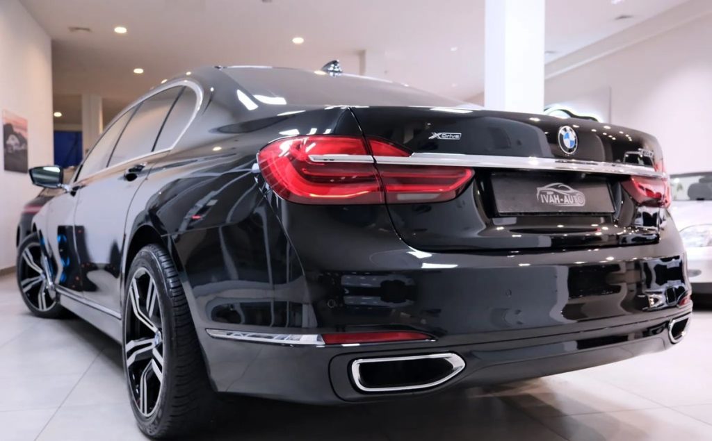 BMW 7 2016