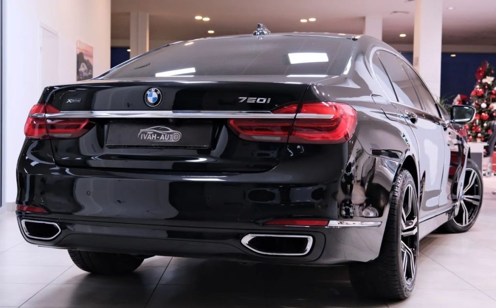 BMW 7 2016