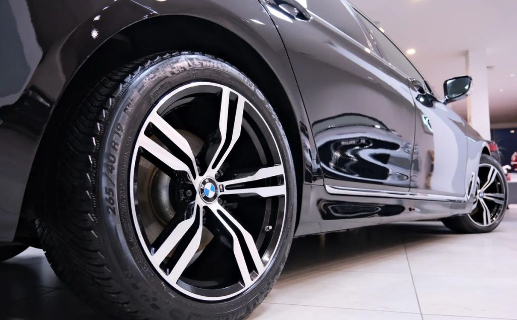 BMW 7 2016