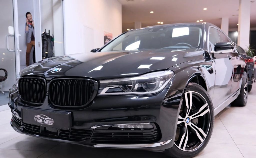 BMW 7 2016