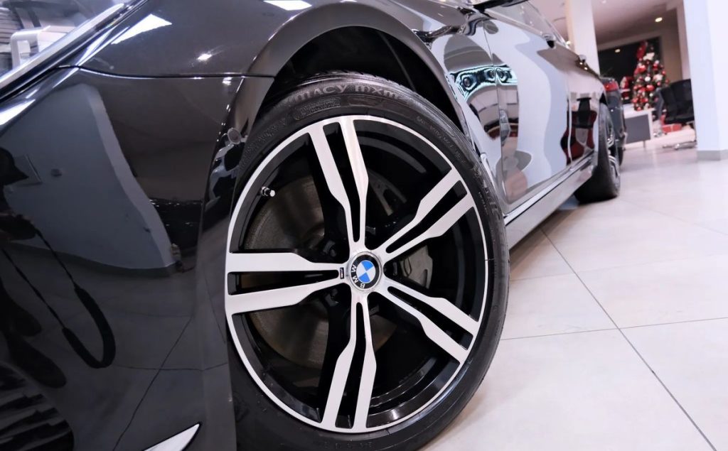 BMW 7 2016
