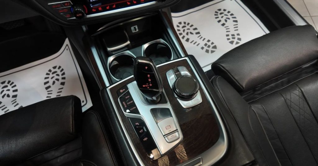 BMW 7 2016