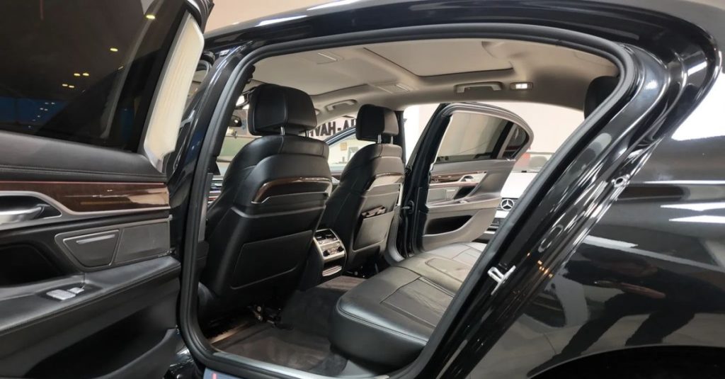BMW 7 2016