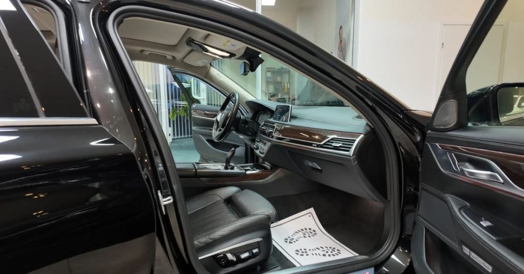 BMW 7 2016