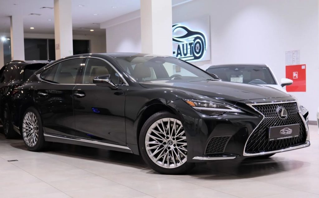 Lexus LS 2025