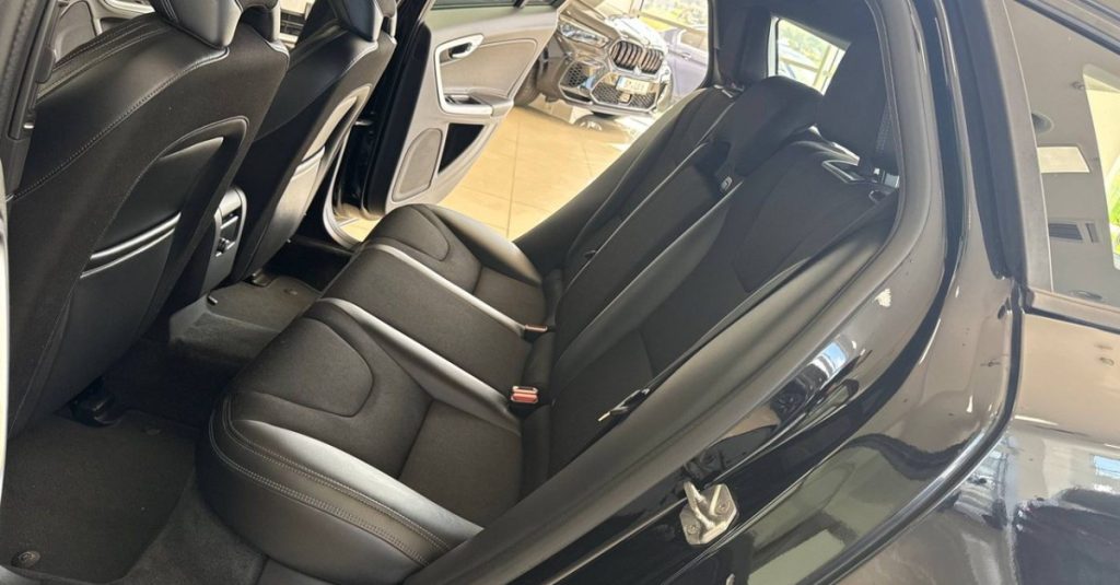 Volvo V60 2015