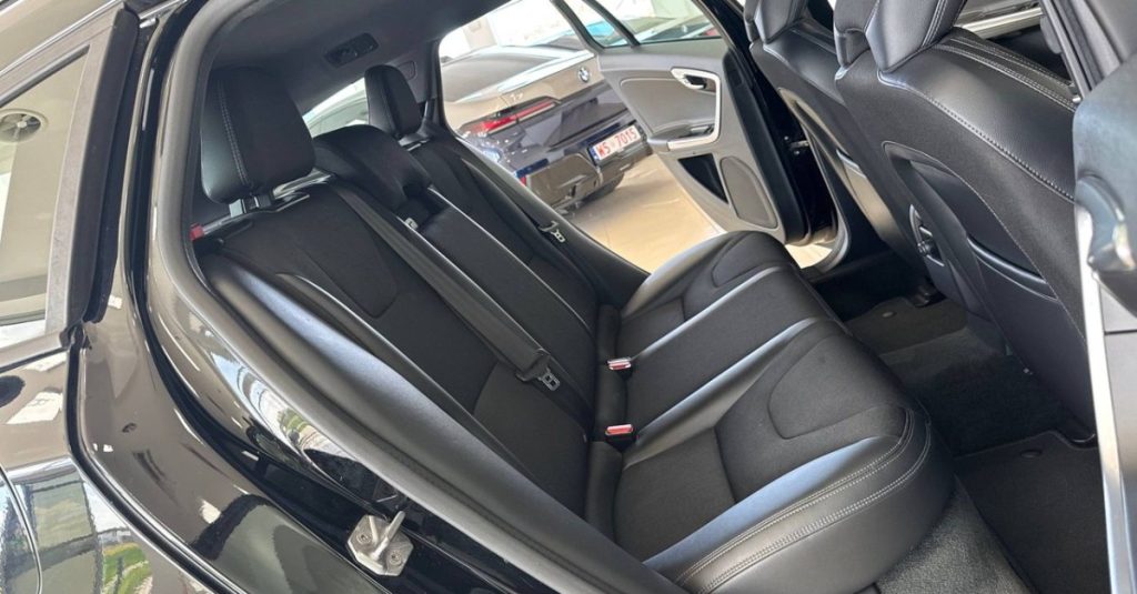 Volvo V60 2015
