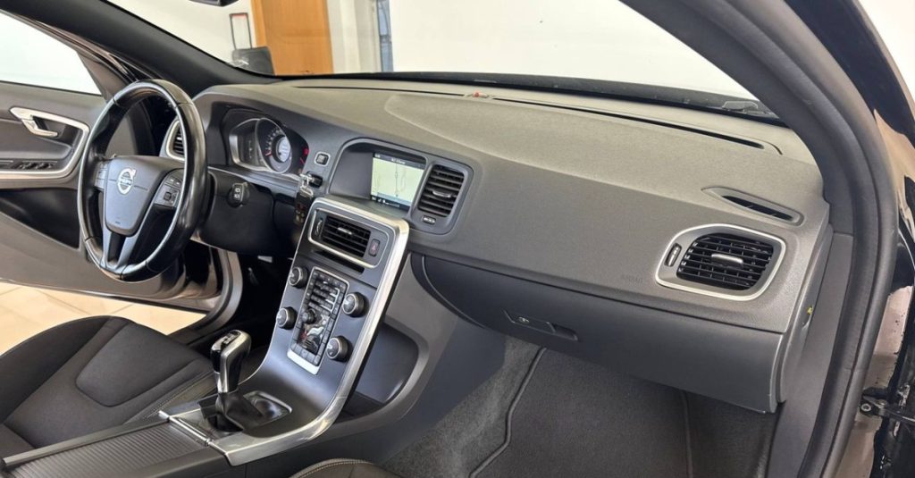 Volvo V60 2015